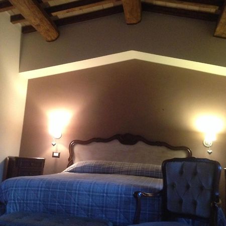 Le Ghiande Guest House สเปลโล ภายนอก รูปภาพ