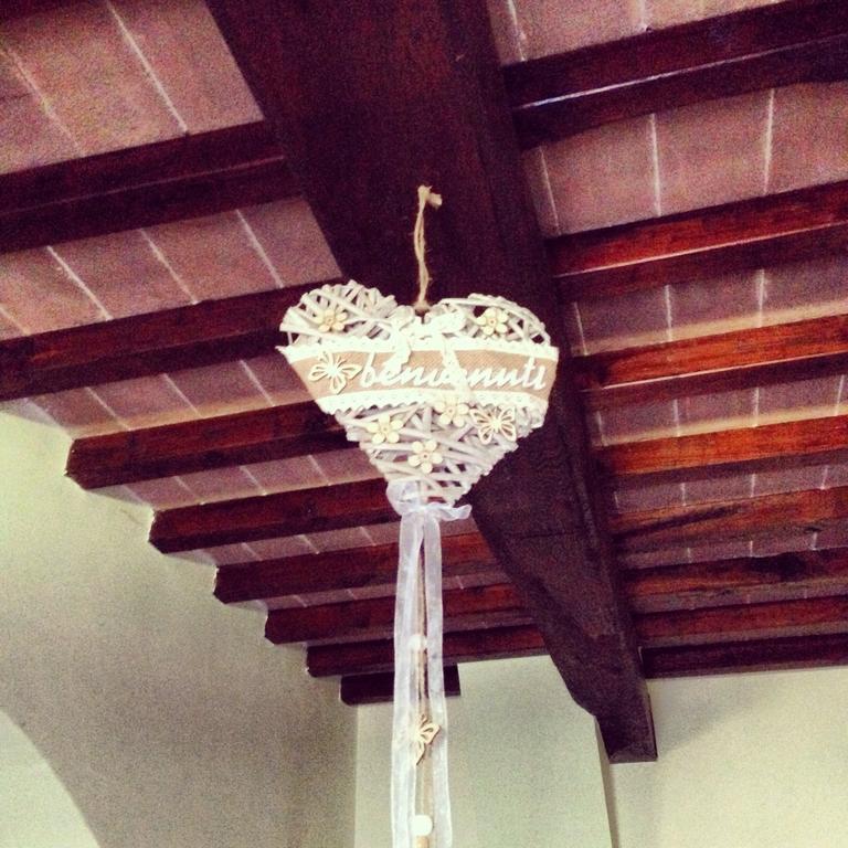 Le Ghiande Guest House สเปลโล ภายนอก รูปภาพ