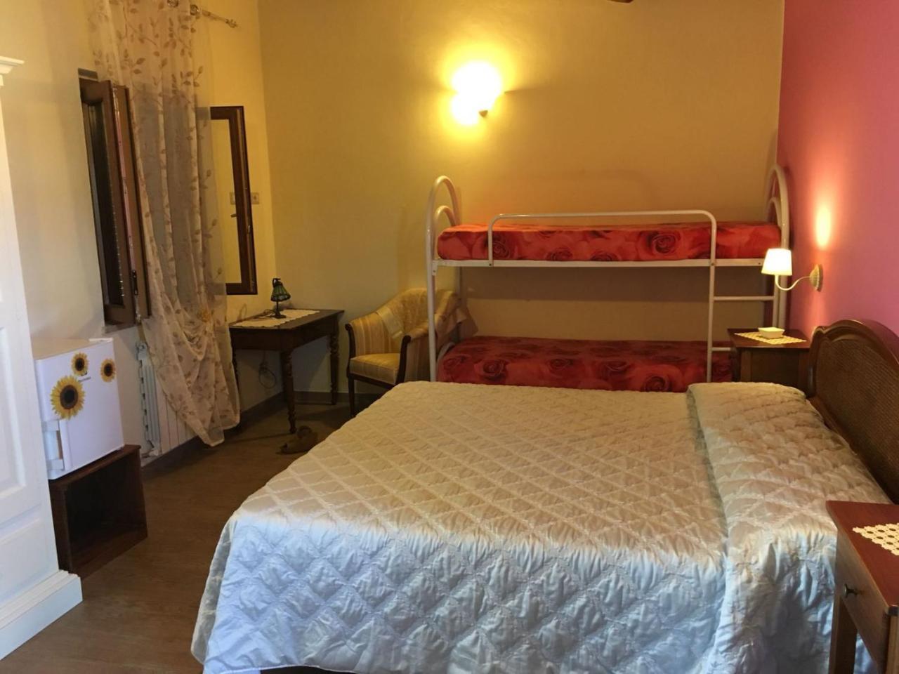 Le Ghiande Guest House สเปลโล ภายนอก รูปภาพ
